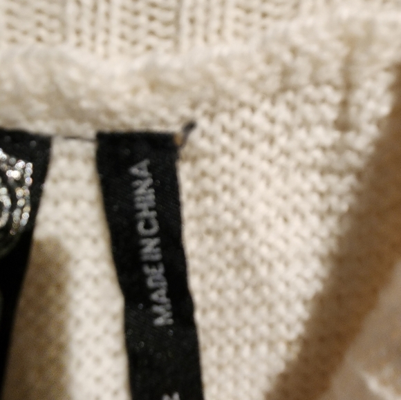 Super Cute and Stylish Cowl Neck Cropped Short Sleeve Sweater - Picture 7 of 7